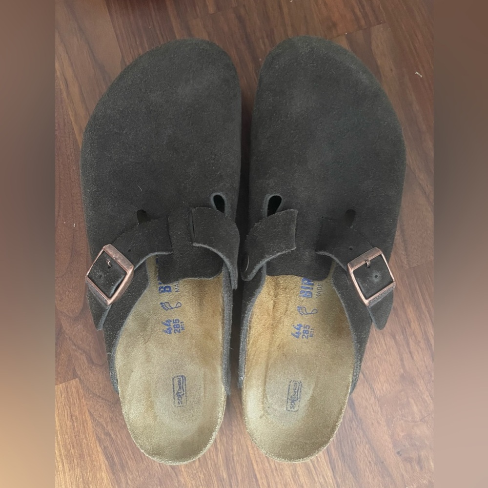 SOLD - Birkenstock men’s Boston clog mocha size 44 (men’s 11)